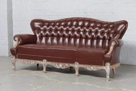 антикварный диван из ореха в стиле Людовика XV с кожаной обивкой купить в Москве