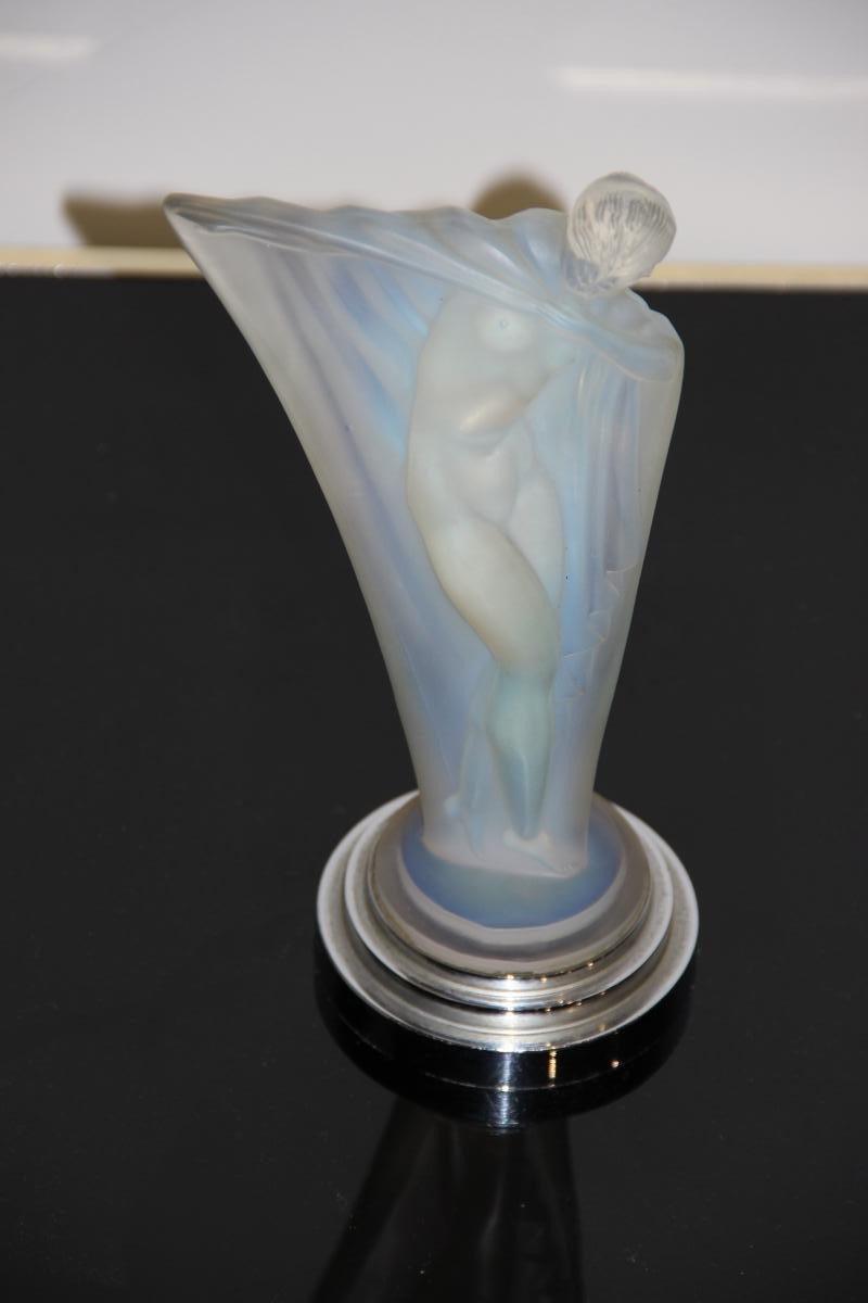 Antique sculpture "Isadora Duncan"