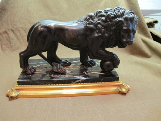 Antique sculpture "Lion of the Medici"