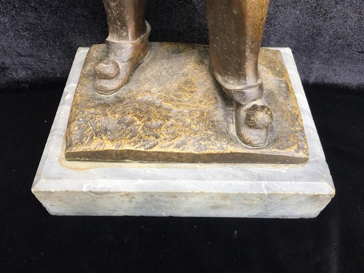 Антикварная скульптура «Пьеро»