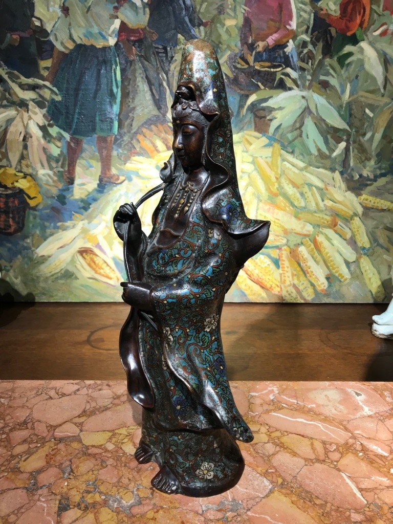 Antique pair sculptures