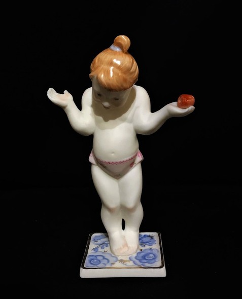 Figurine "Scales"