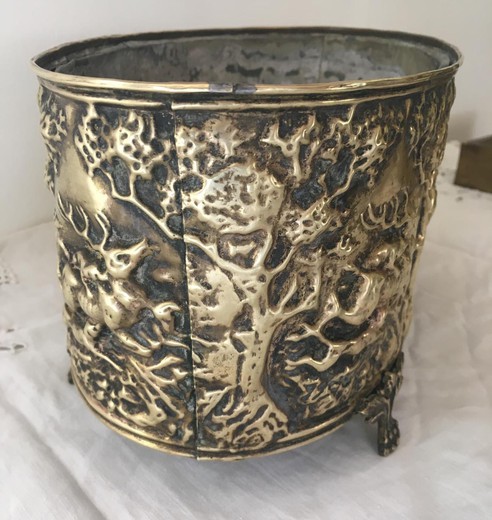 Antique hunting brass planter
