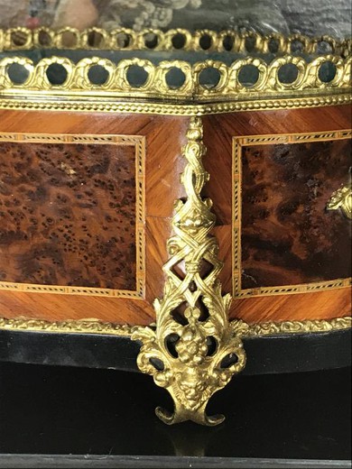 Антикварное кашпо в стиле Наполеона III