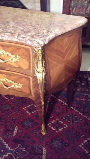 Antique Louis XV chest of drawers