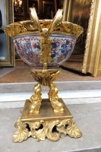 Антикварная чаша из фарфора Самсон