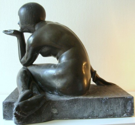 Антикварная скульптура «Энигма»