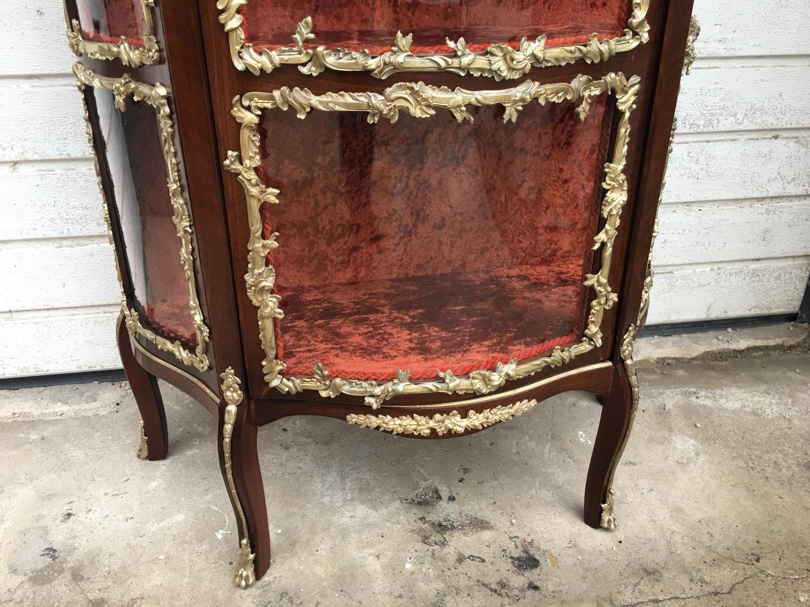 Antique showcase