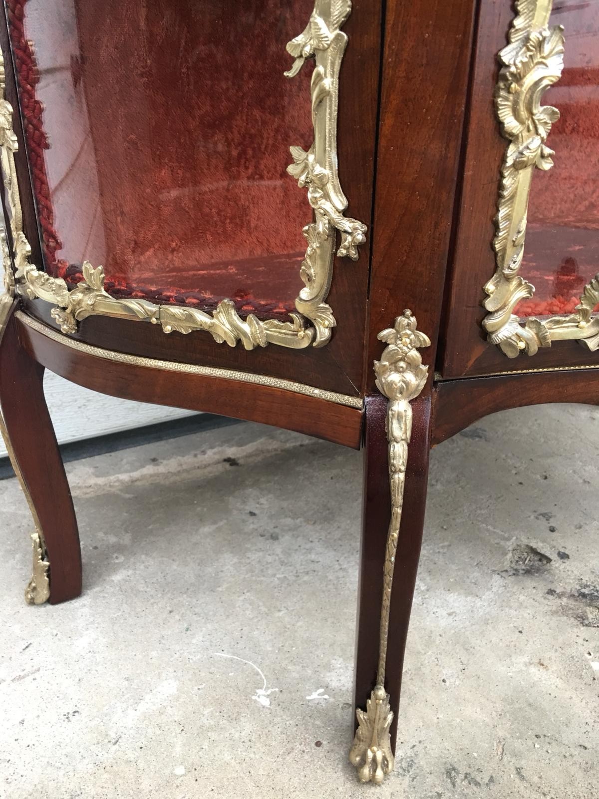 Antique showcase