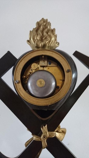 Антикварные часы-аллегория «Вера, Надежда, Любовь»