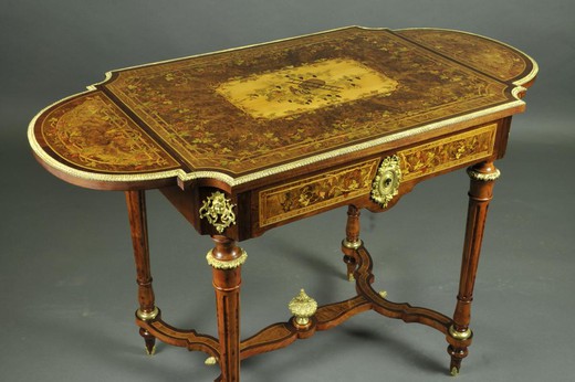 Антикварный стол Наполеон III