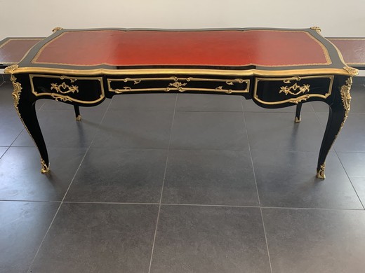 Antique Louis XV style writing table