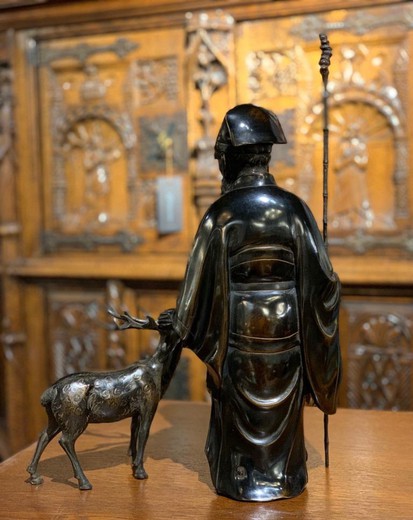 Скульптура «Дзюродзин с оленем»