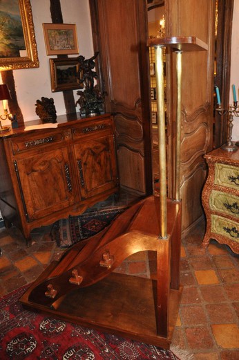 антикварная галерея мебели предметов декора и интерьера из красного дерева