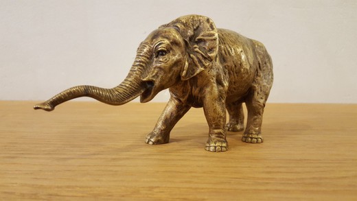 старинная скульптура слон из венской бронзы