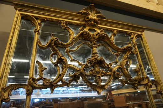 старинная консоль с зеркалом из золоченого дерева рококо