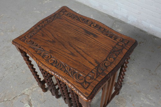 антикварный столик, комплект столиков, антикварная мебель, старинная мебель, стиль ренессанс, сет столиков