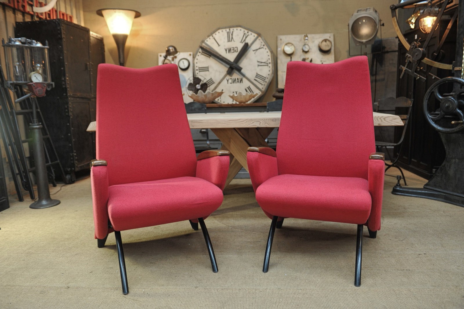 Парные кресла в стиле mid-century modern
