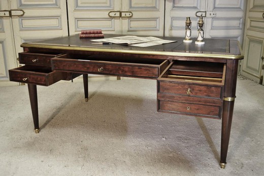 Письменный стол в стиле Людовика XVI, антикварный стол, старинный стол, антикварная мебель, старинная мебель, французская мебель, стиль Людовика XVI, бюро, стол в кабинет