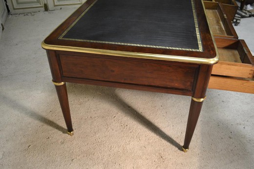 Письменный стол в стиле Людовика XVI, антикварный стол, старинный стол, антикварная мебель, старинная мебель, французская мебель, стиль Людовика XVI, бюро, стол в кабинет