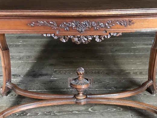 старинный стол в стиле людовика XVI, антикварный стол в стиле людовика XVI, антикварынй стол в стиле луи XVI, старинный стол в стиле людовика XVI, стиль людовик XVI, мебель в стиле людовика XVi