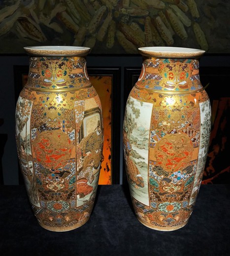 Антикваные парные вазы Сацума
