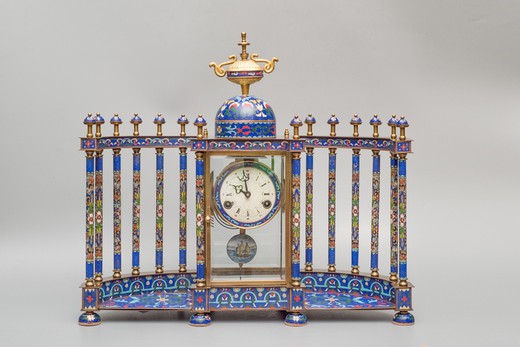 Antique cloisonne clock