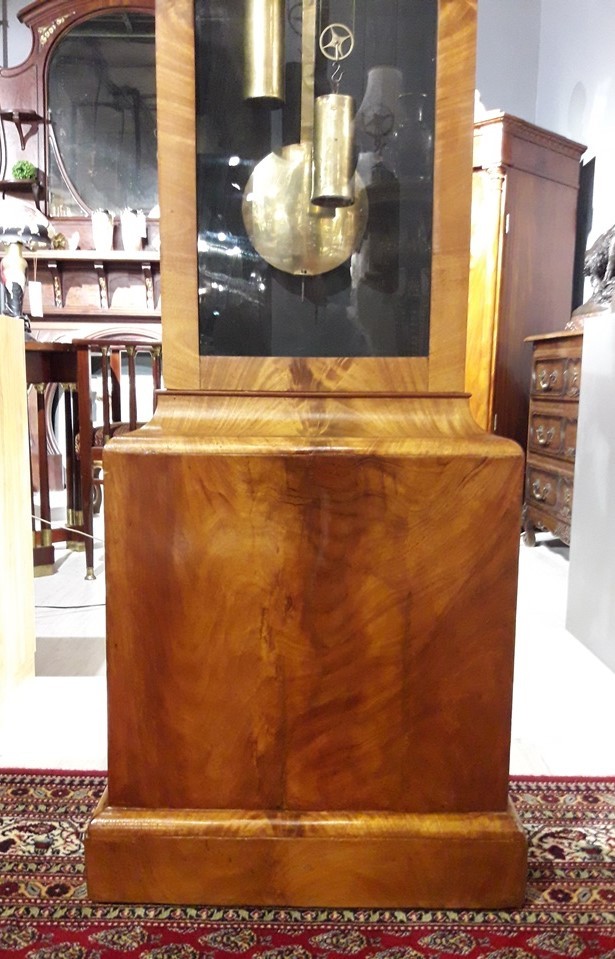 Антикварные русские напольные часы XIX в.