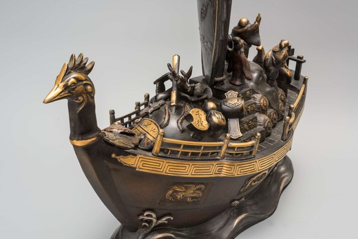 Antique sculpture of Takarabune boat