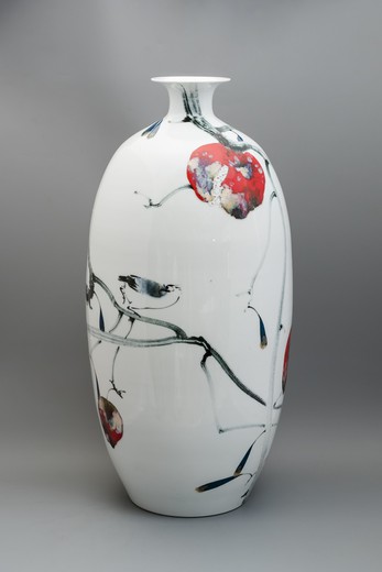 Chinese vase with pomegranate and a bird