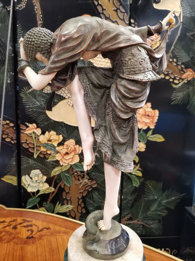 Антикварная скульптура ар-деко "Танцовщица"