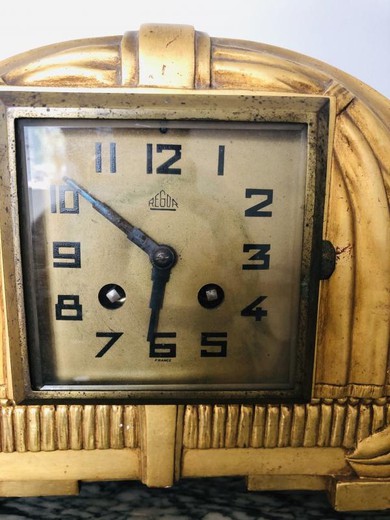Антикварные часы