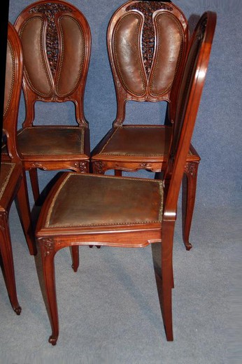 Антикварные стулья в стиле ар-нуво