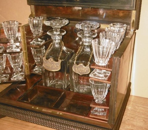 Antique Napoleon III liquor box set