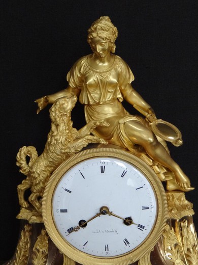 старинные каминные часы 19 век из золоченой бронзы в стиле ампир
