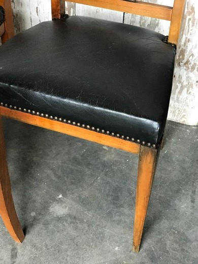 старинные стулья, антиквариат, набор из шести стульев, резные стулья, винтажные стулья