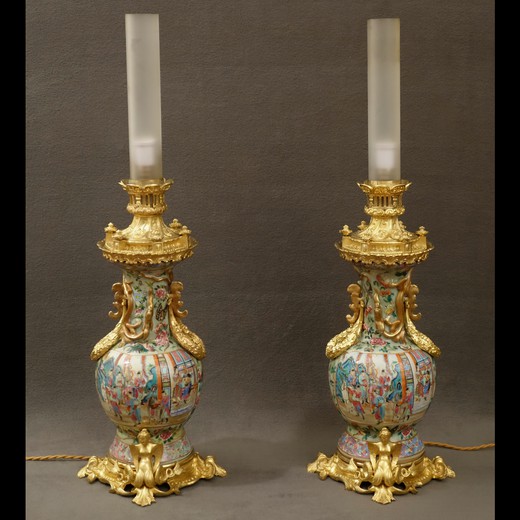 antique paired lamps in oriental style