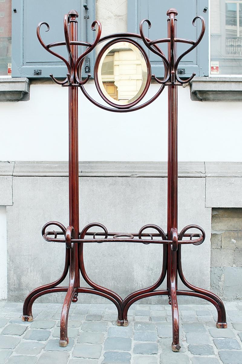 Antique hanger «Thonet».