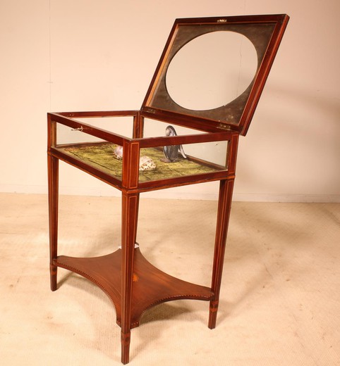 Старинная мебель, антикварная мебель, антикварный стол, антикварная витрина, старинная витрина, стол-витрина, мебель в технике маркетри, деревянная витрина