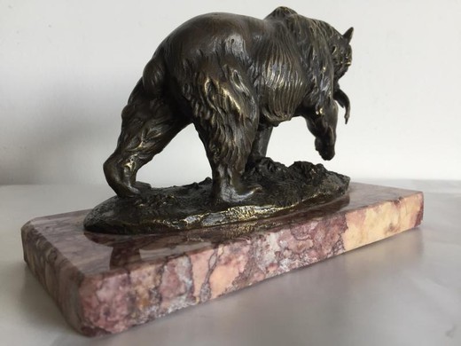 Antique sculpture "Bear"
