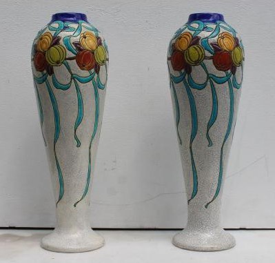 Парные антикварные вазы