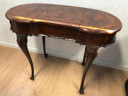 Antique lady desk vanity
