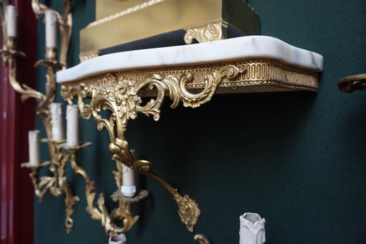 антикварная мебель из золоченой бронзы рококо с мрамором