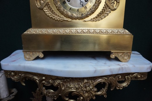 антикварная галерея мебели предметов декора и интерьера рококо из золоченой бронзы