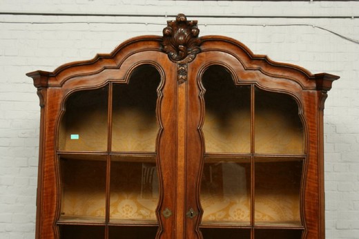 Antique Chippendale display showcase