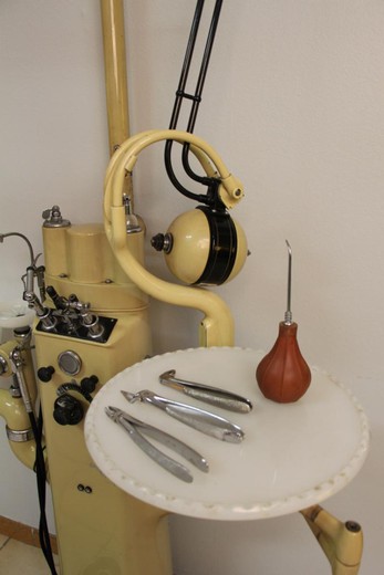 антикварная лампа стоматолога
