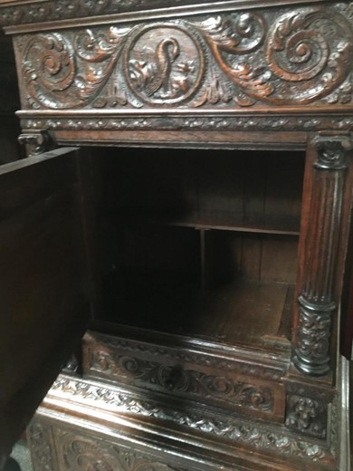Renaissance antique furniture
