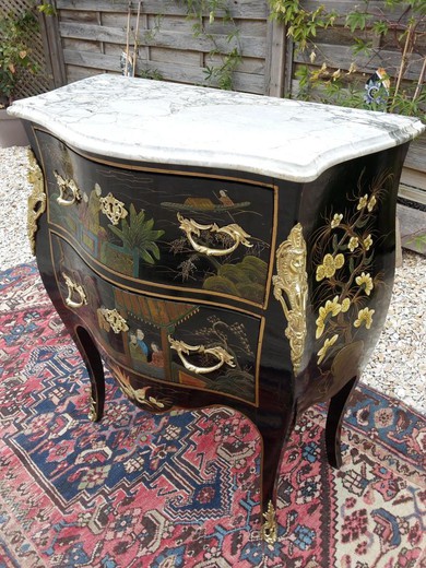 antique furniture in oriental style