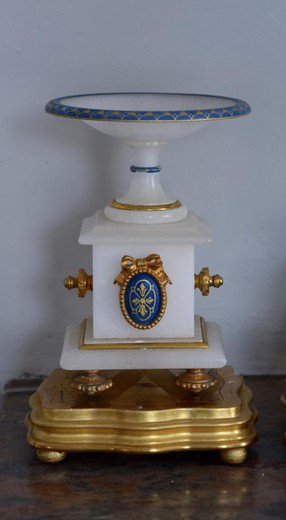 антикварные каминные часы в стиле Наполеона III