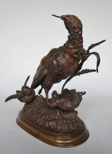 Sculpture "Partridge with chicks"